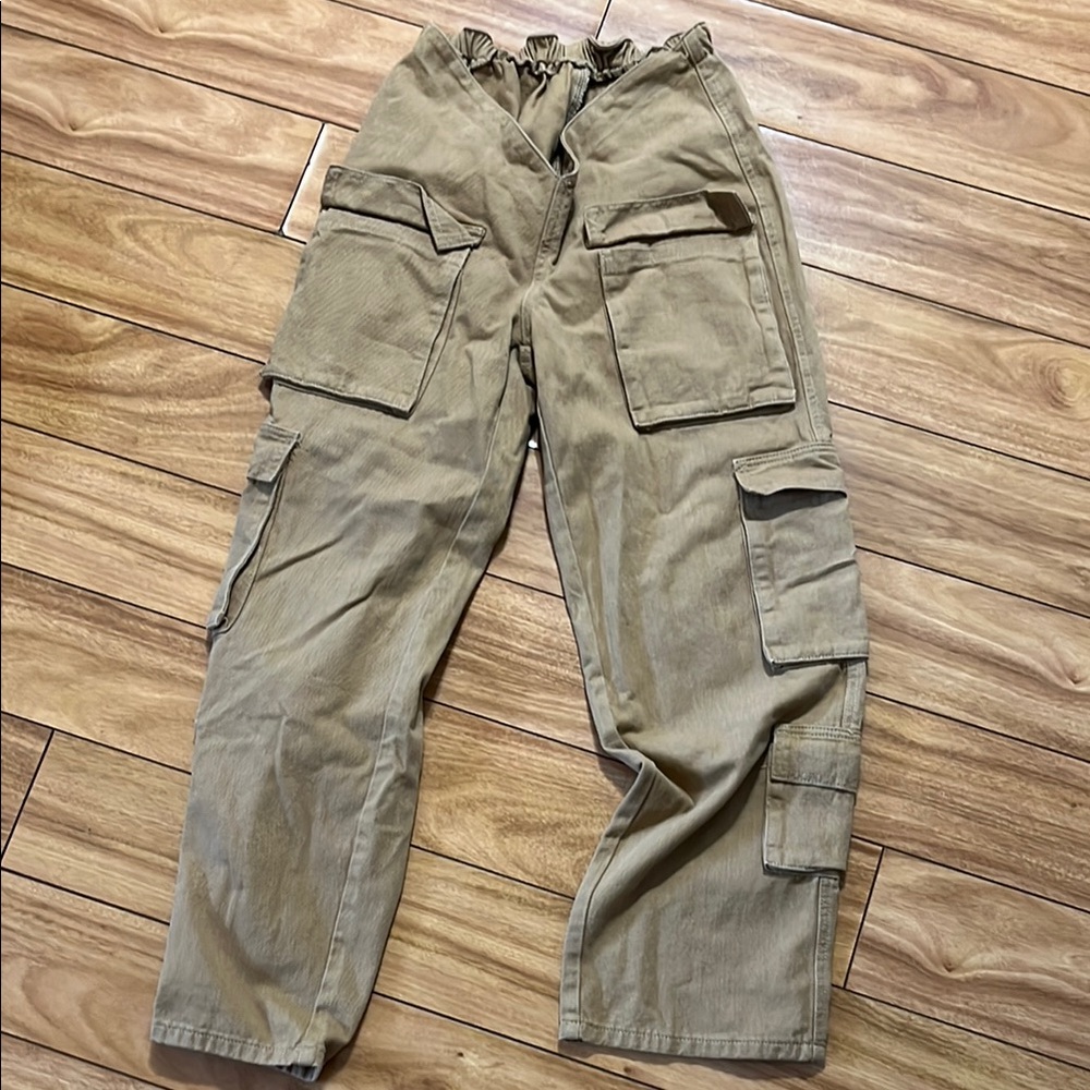 Women Tan Cargo Pants